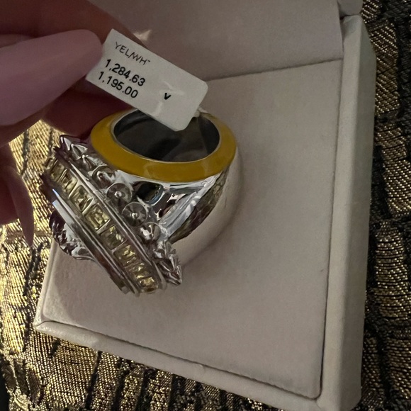 100% authentic Versace ring - Picture 3 of 8